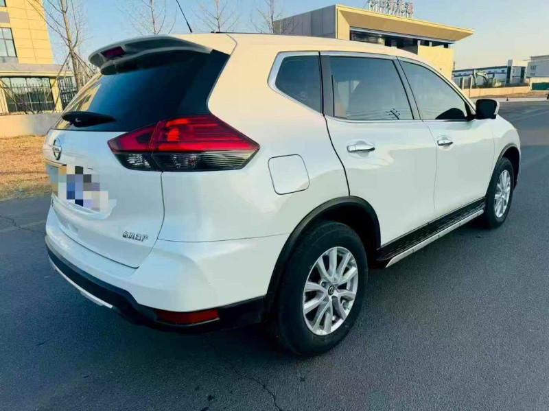 潍坊22年日产奇骏7