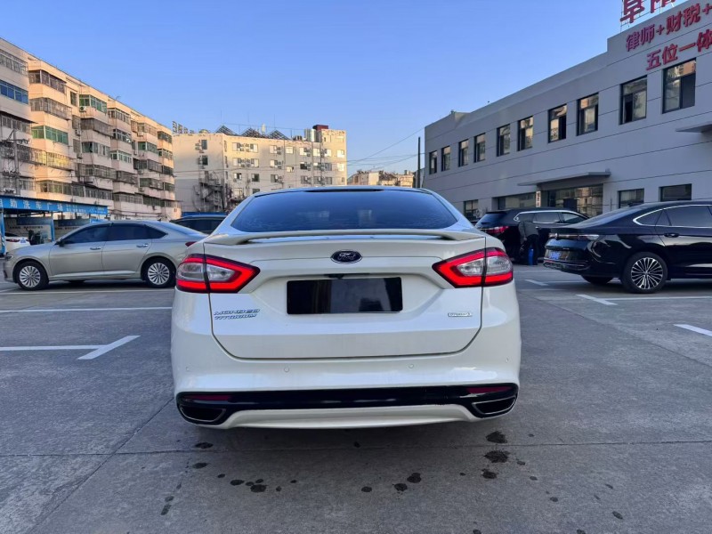 阜阳15年福特蒙迪欧9