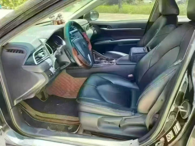 海口19年丰田凯美瑞4