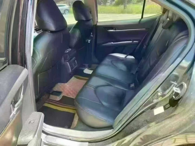 海口19年丰田凯美瑞6