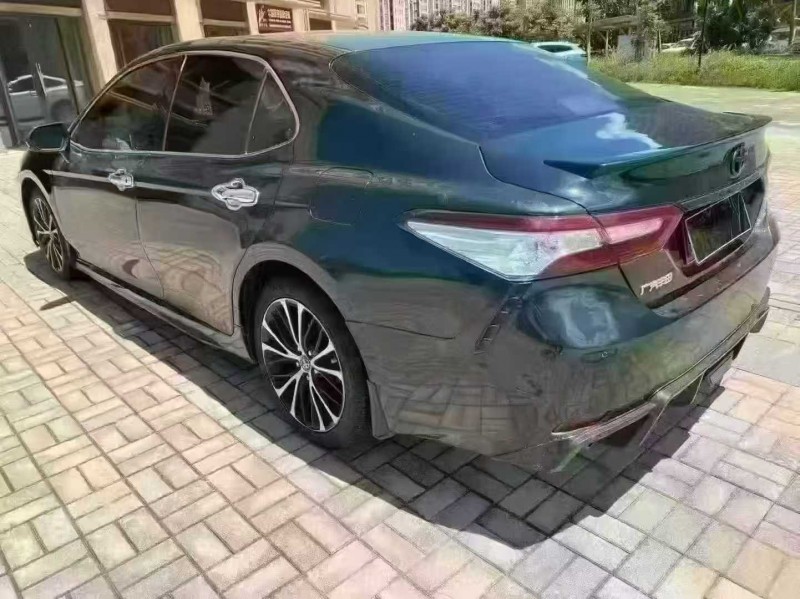 海口19年丰田凯美瑞8