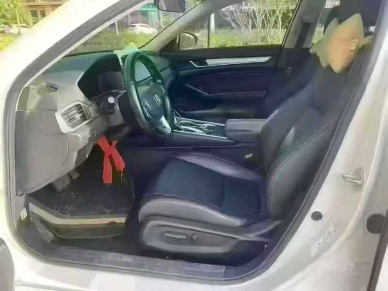 海口23年本田雅阁4