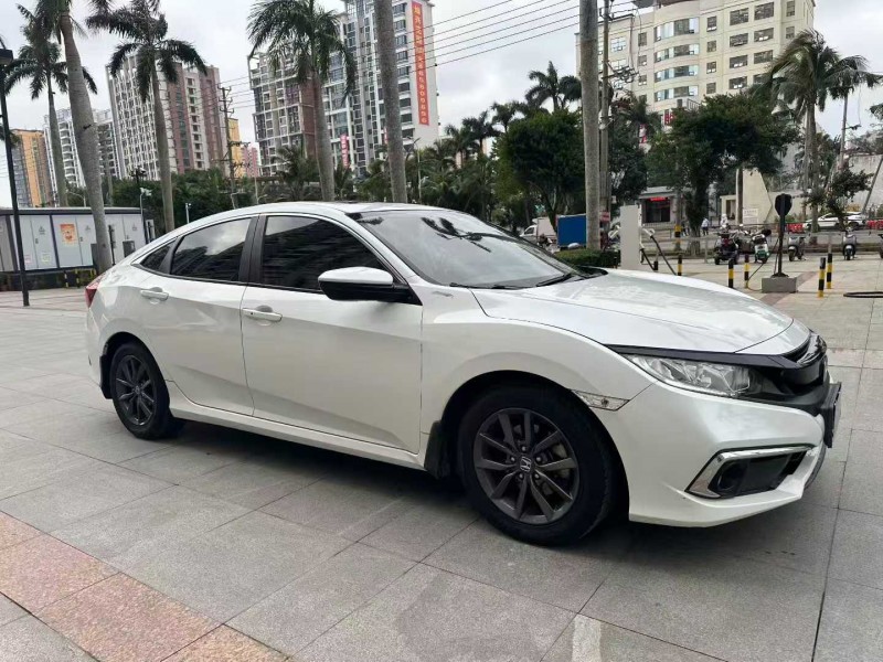 海口21年本田思域2