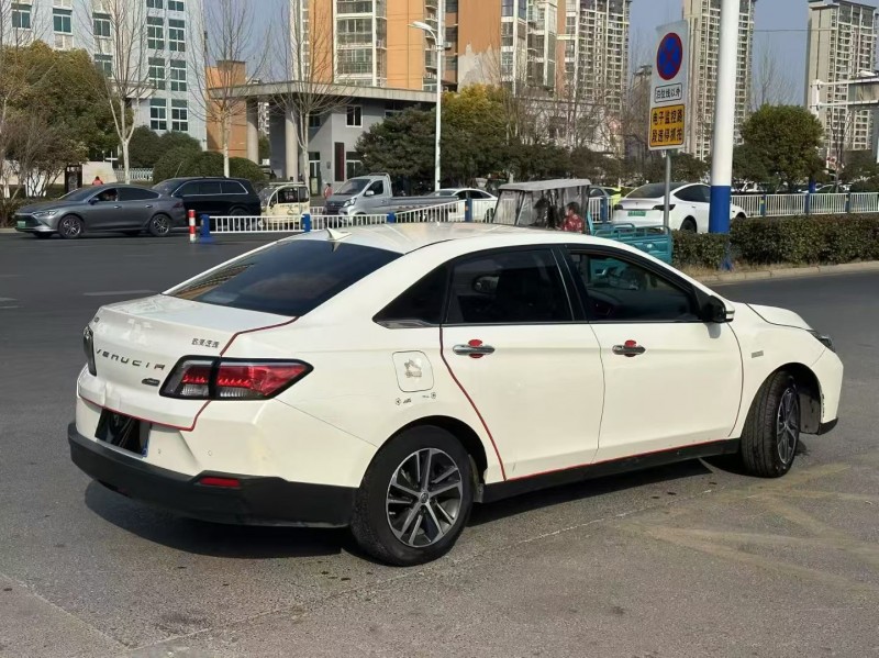 阜阳19年启辰D606