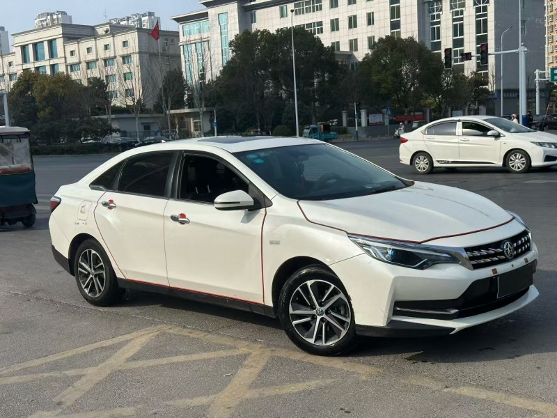 阜阳19年启辰D608