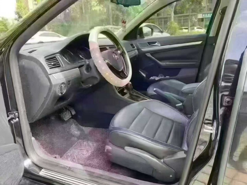 海口18年大众朗逸4