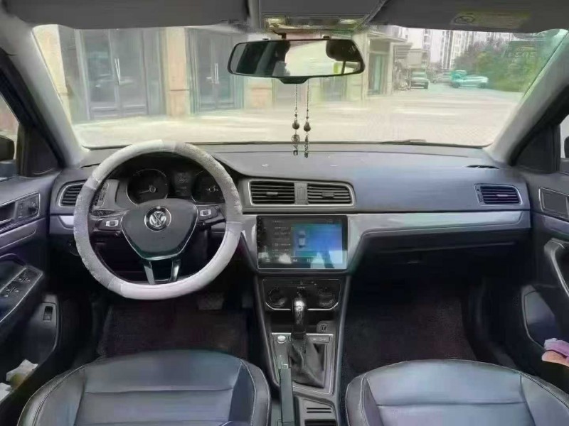 海口18年大众朗逸5