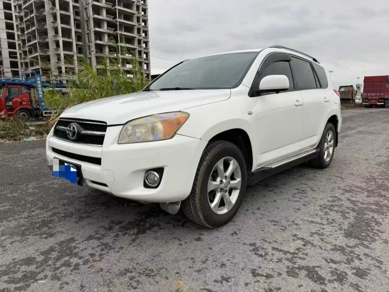 柳州11年丰田RAV42