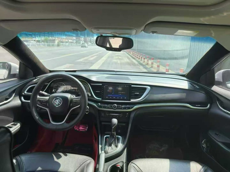 柳州19年别克英朗7