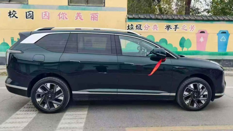 济宁25年传祺昊铂GT3