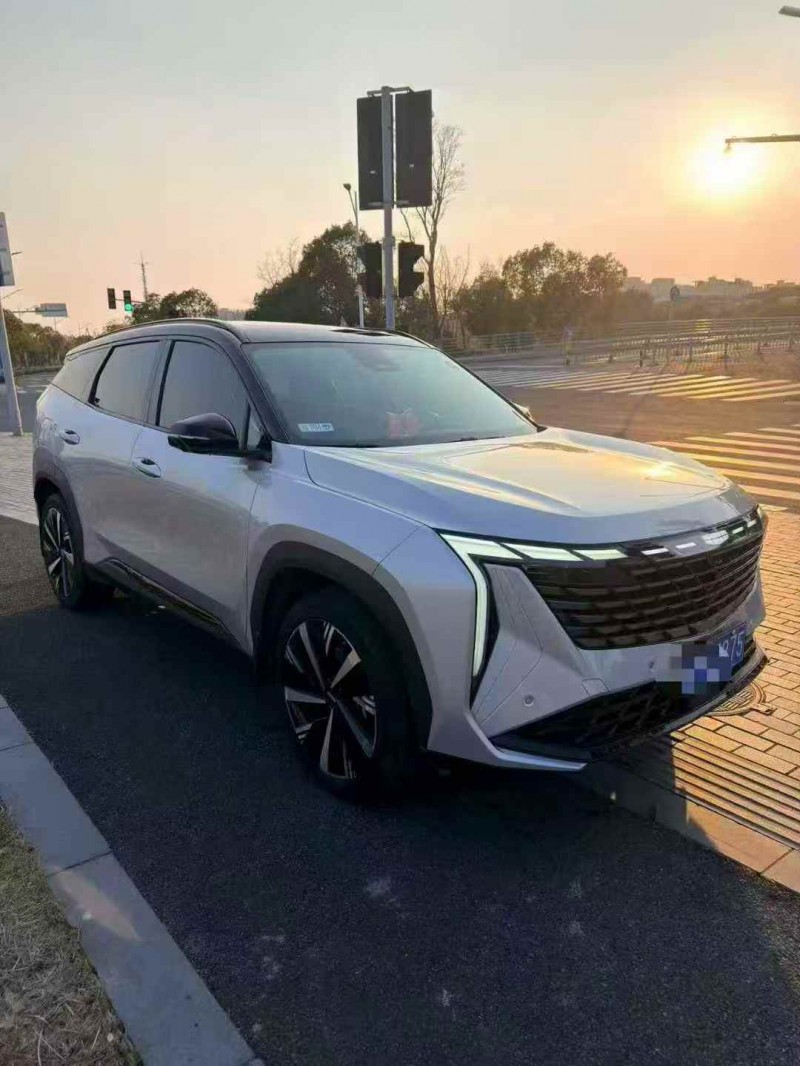 绍兴23年吉利博越2