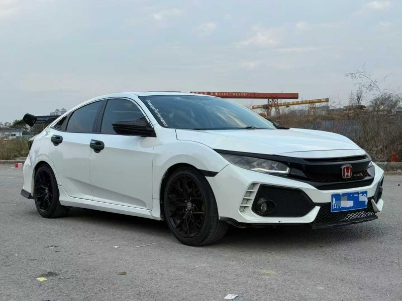 南宁18年本田思域3