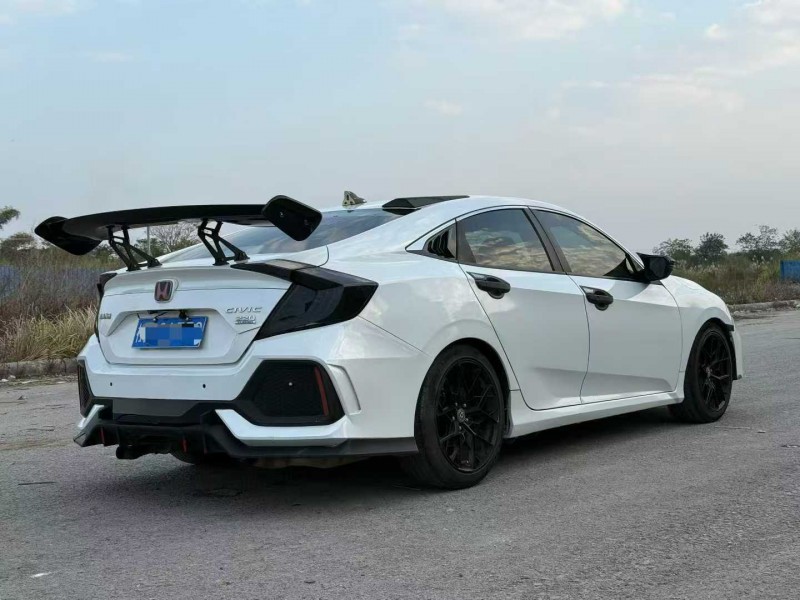 南宁18年本田思域6