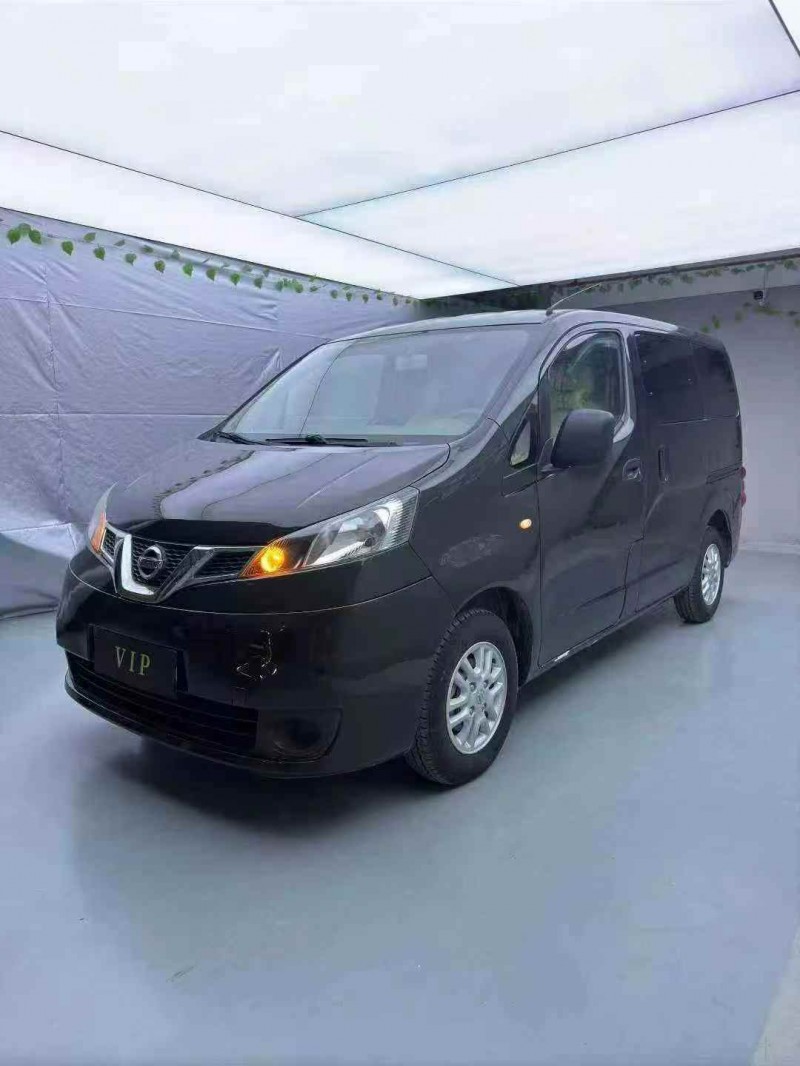 广州15年日产NV2002