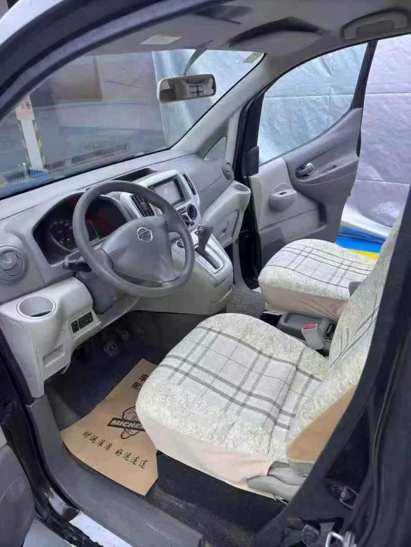 广州15年日产NV2004