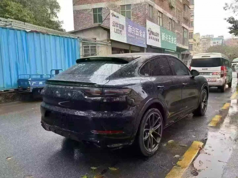 广州20年保时捷卡宴8