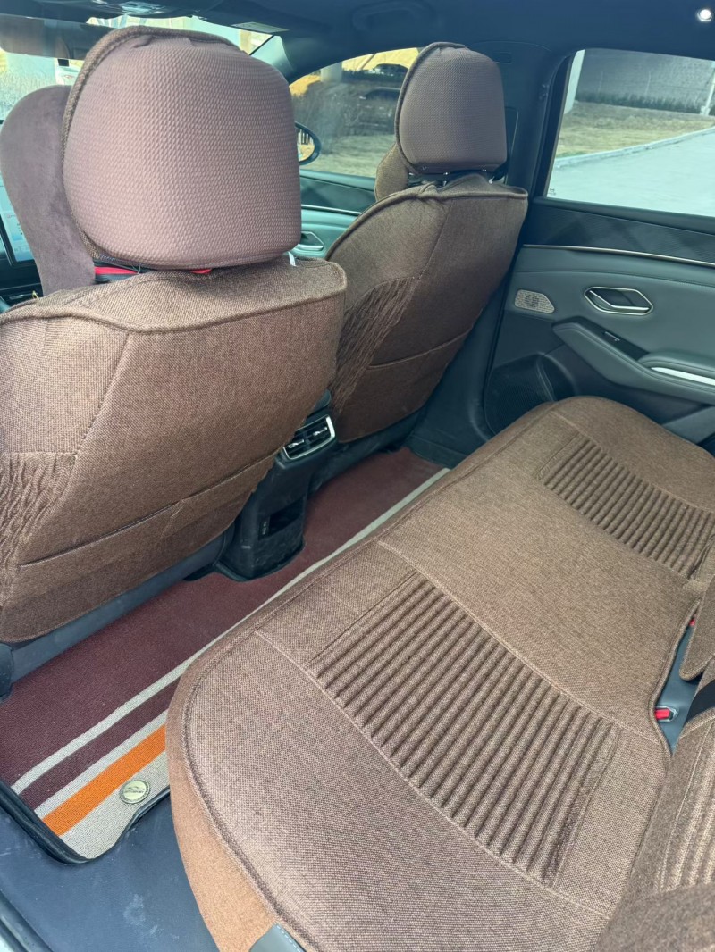 青岛25年比亚迪秦5