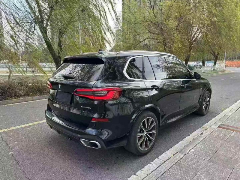 九江19年宝马X58