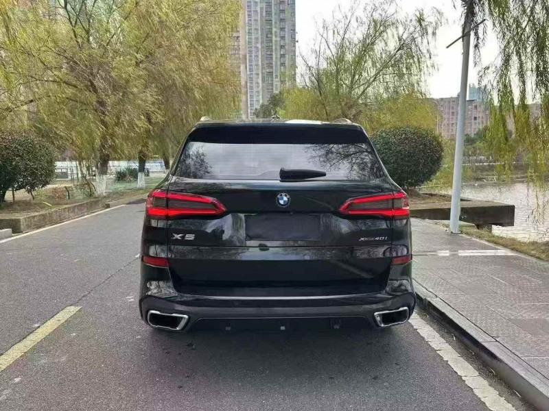 九江19年宝马X59