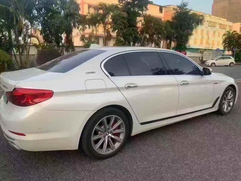 厦门18年宝马5系8