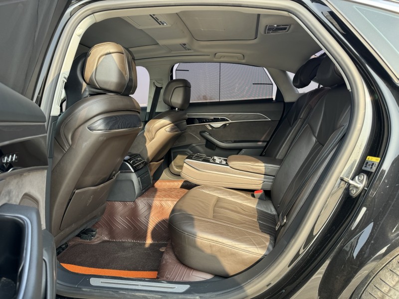 新乡19年奥迪A8L6