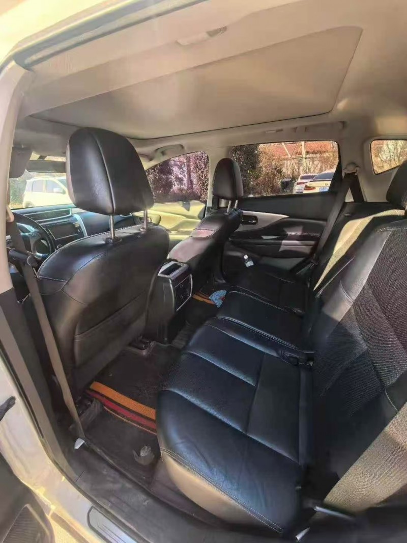 菏泽16年日产楼兰5