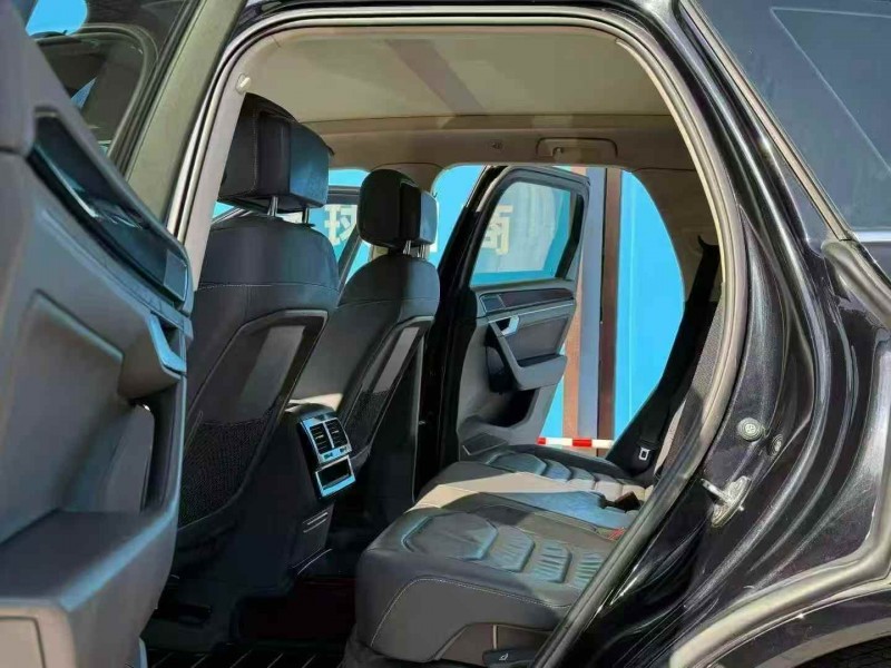 广州21年大众途锐2