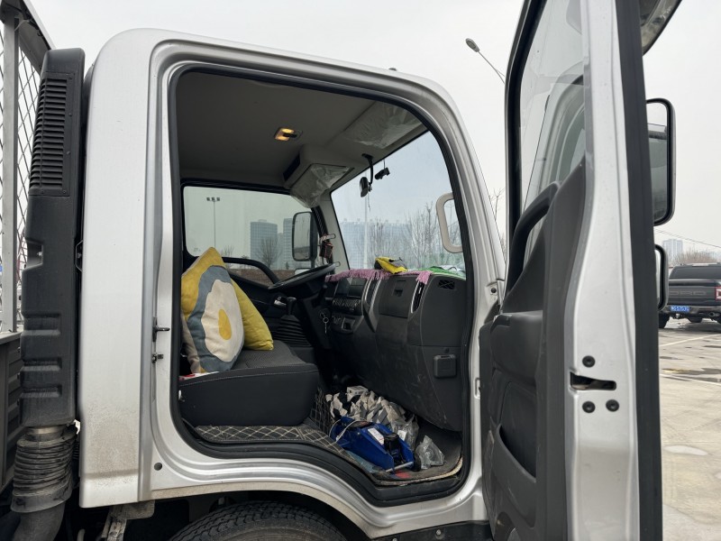 新乡25年福田欧马可6