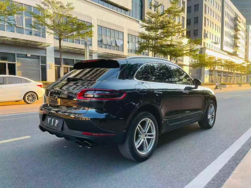 广州15年保时捷Macan4