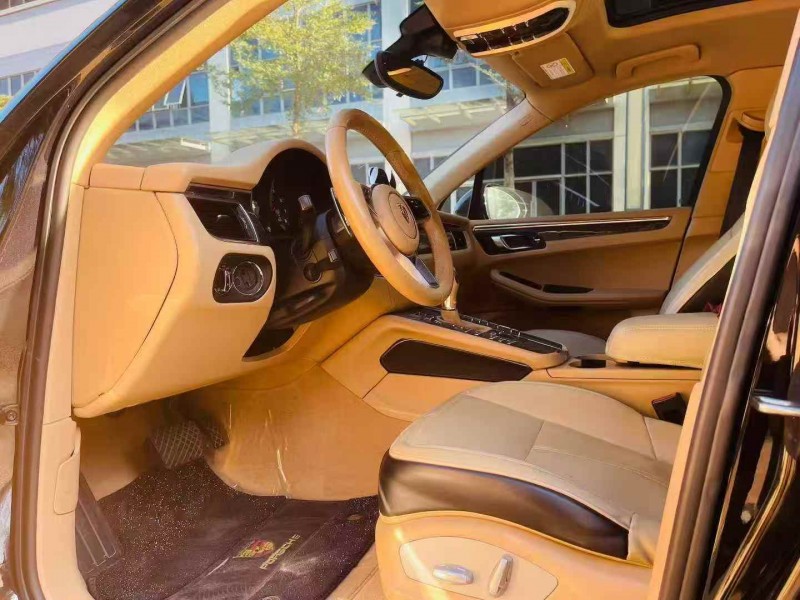 广州15年保时捷Macan7