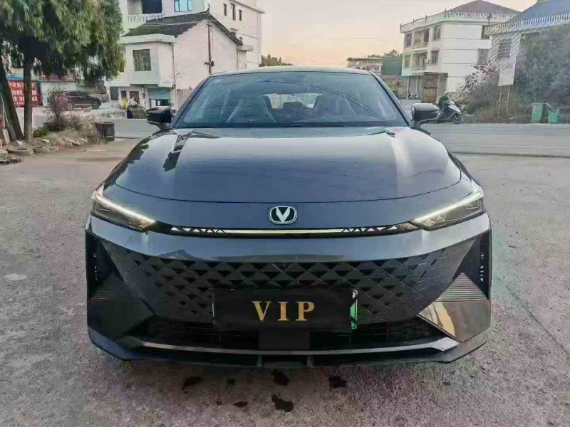 常德25年长安汽车UNI1