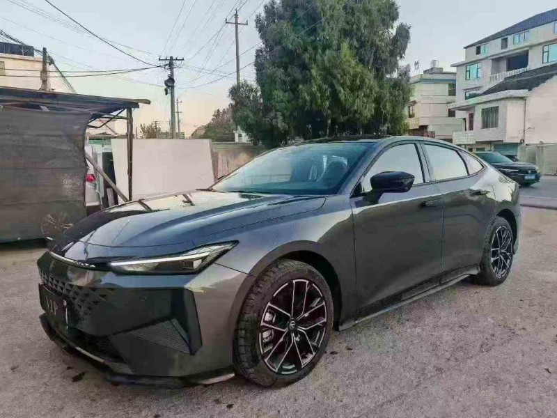 常德25年长安汽车UNI3