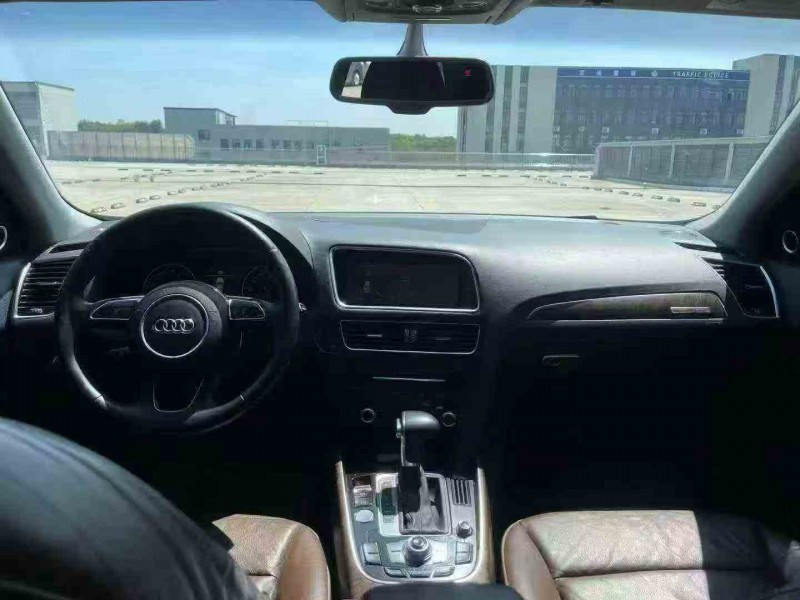 金华14年奥迪Q55