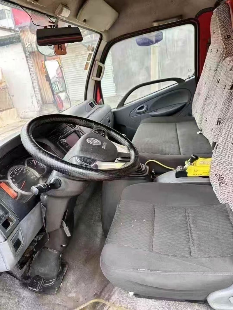 菏泽19年东风多利卡5