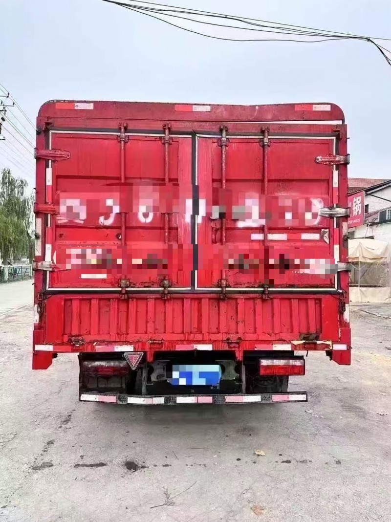 菏泽19年东风多利卡8