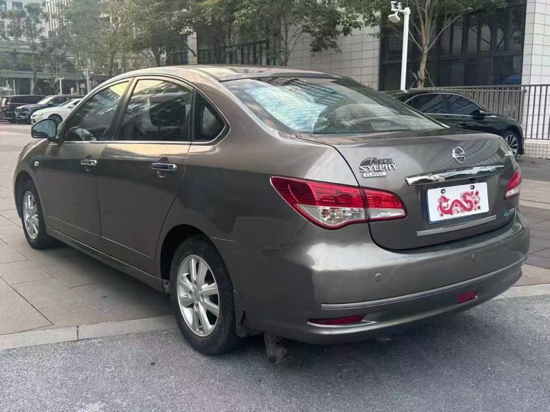 佛山19年日产轩逸8