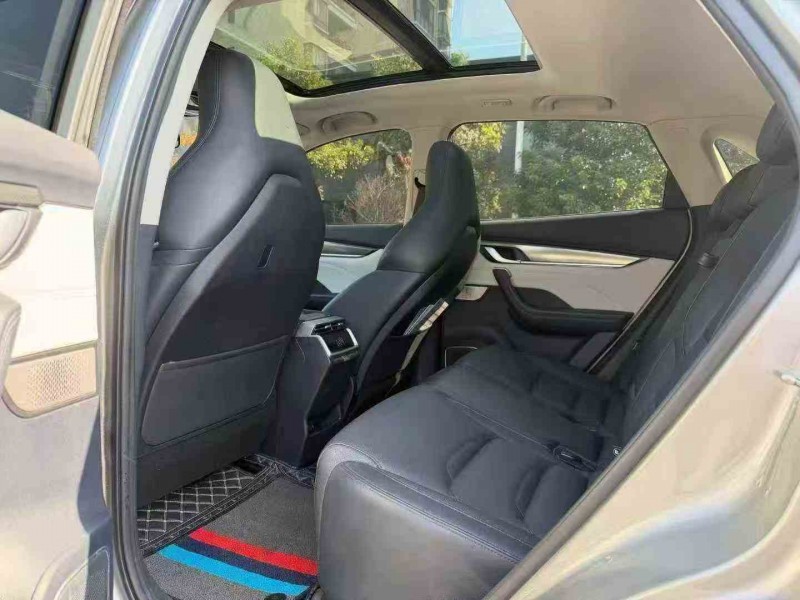 衡阳21年威马汽车EX-56