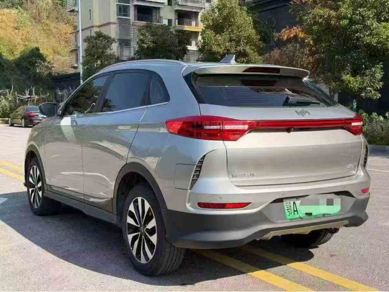 衡阳21年威马汽车EX-57