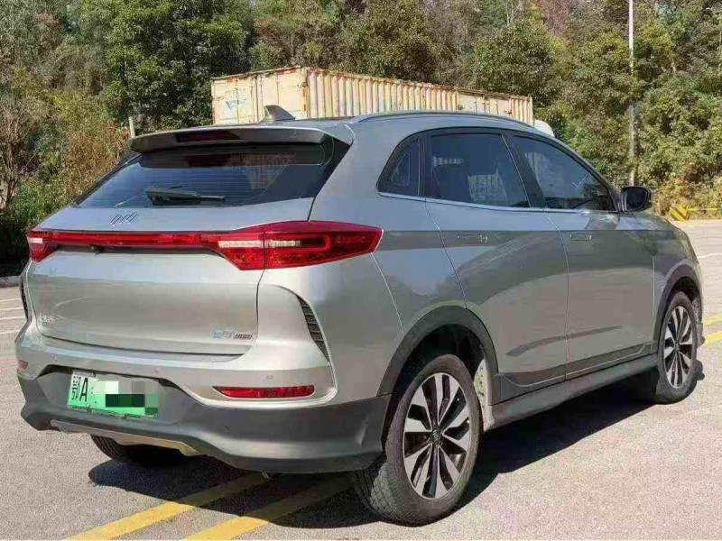 衡阳21年威马汽车EX-58