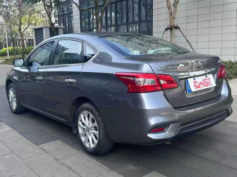 佛山21年日产轩逸8