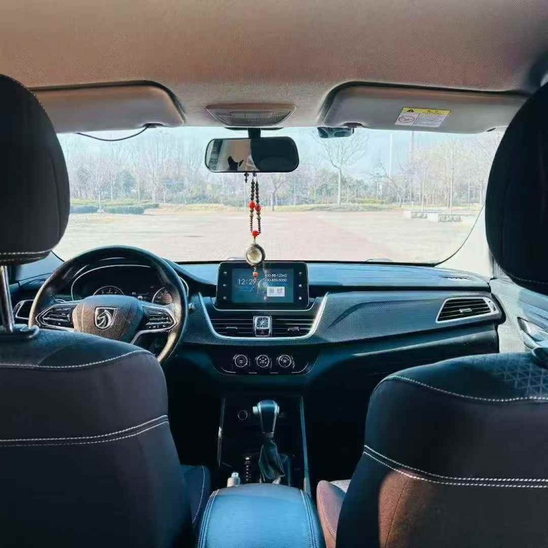 潍坊19年宝骏7306