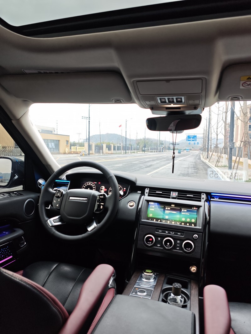 杭州20年路虎发现3