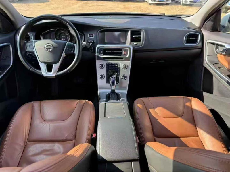 烟台16年沃尔沃S60L5