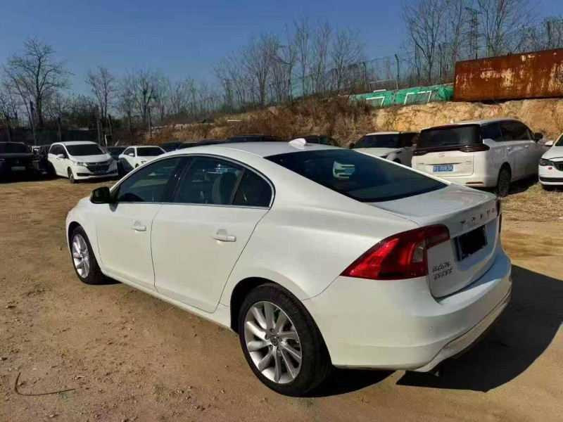 烟台16年沃尔沃S60L8