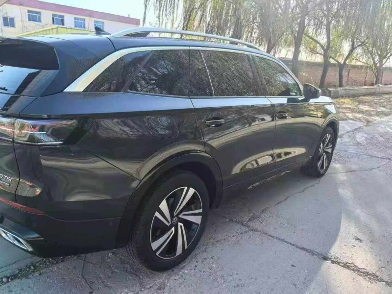 保定23年大众揽巡8