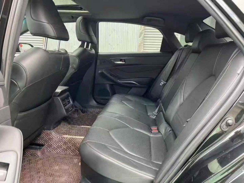 枣庄21年丰田亚洲龙4