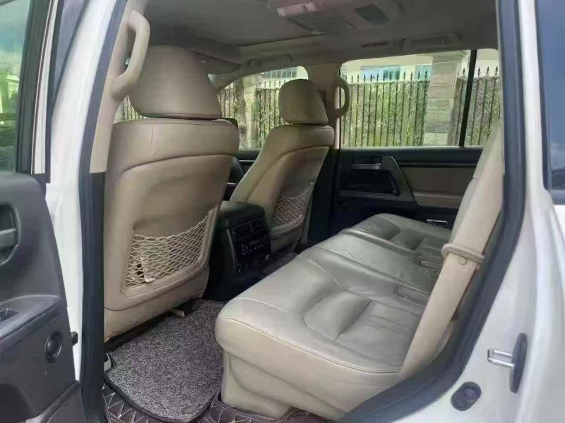 广州20年丰田兰德酷路泽5