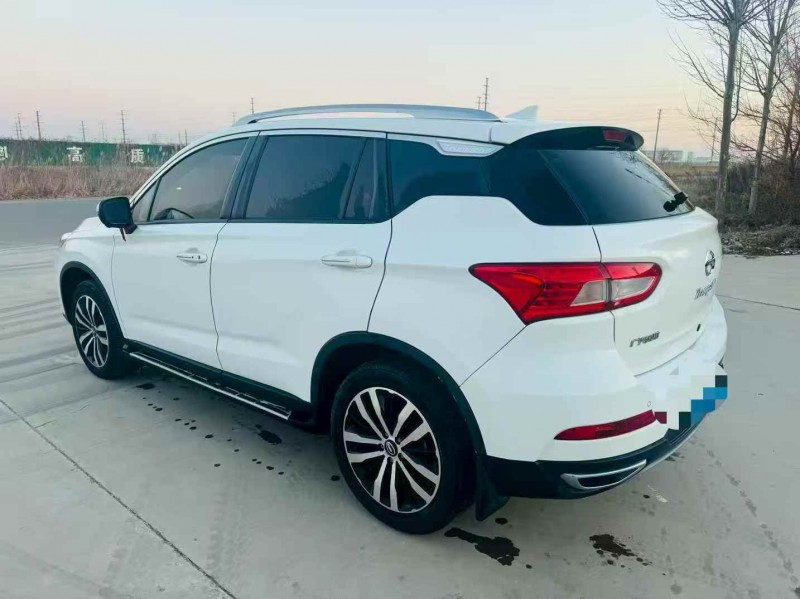 济宁17年传祺GS47