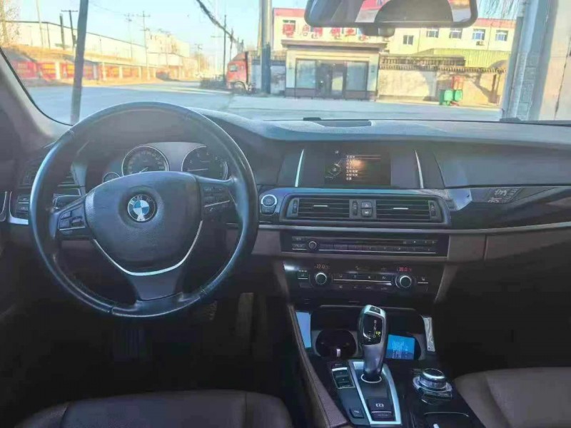 保定17年宝马5系5