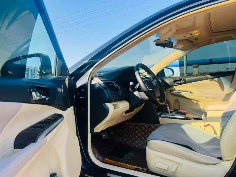 淄博15年丰田凯美瑞3